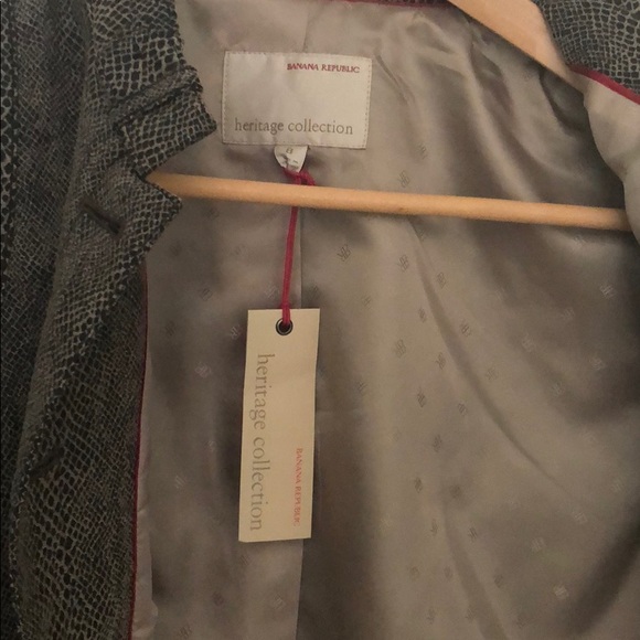 Python Cropped Jacket - Picture 6 of 8